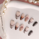 Amber Flora - Mixxnails